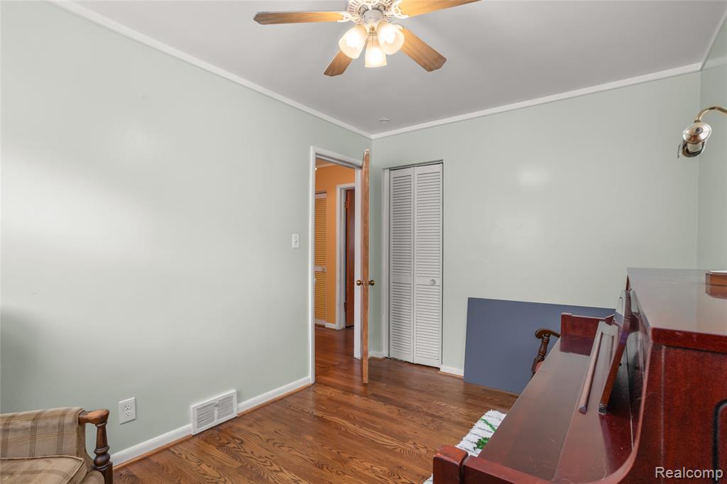928 N Denwood Street, Dearborn, MI 48128 — Photo 13