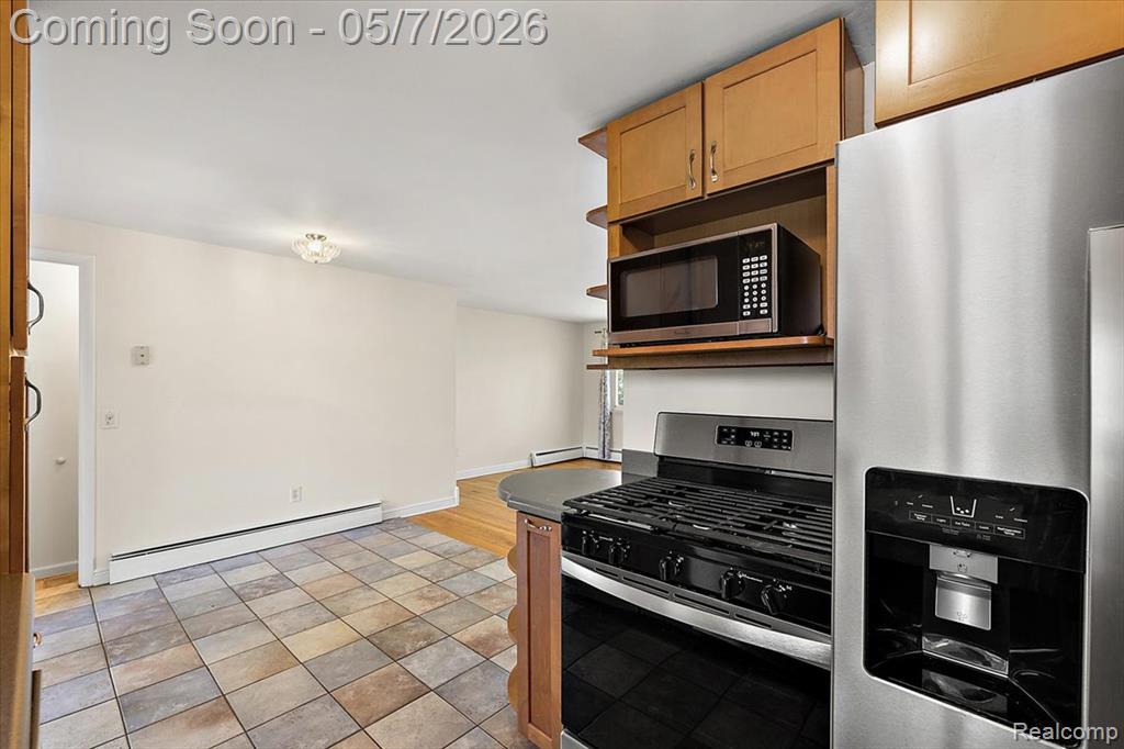 2795 Woodbury Street, Walled Lake, MI 48390 — Photo 16