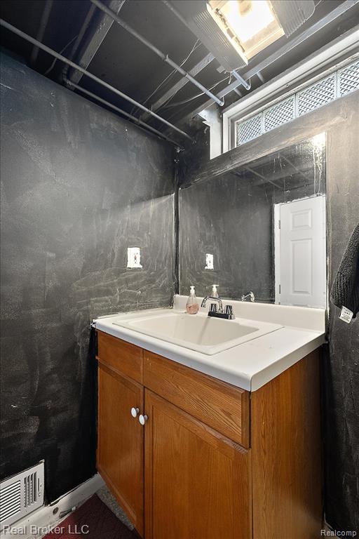 24348 Simmons Drive, Novi, MI — Photo 48