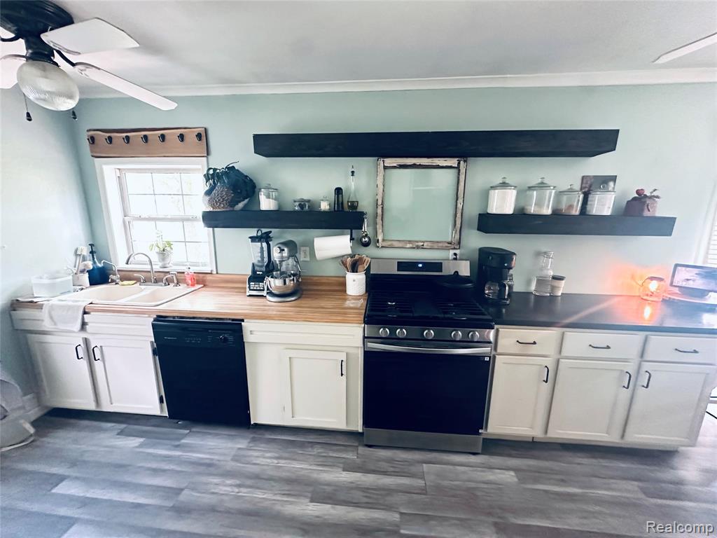 5827 Annibal Drive, Lapeer, MI 48446 — Photo 17