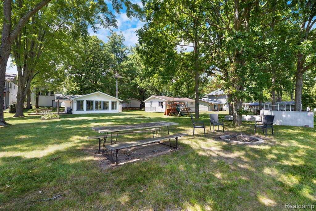 5423 Oakridge Drive, Beaverton, MI 48612 — Photo 37