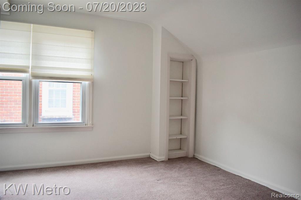 619 N ELIZABETH Street, Dearborn, MI 48128 — Photo 10