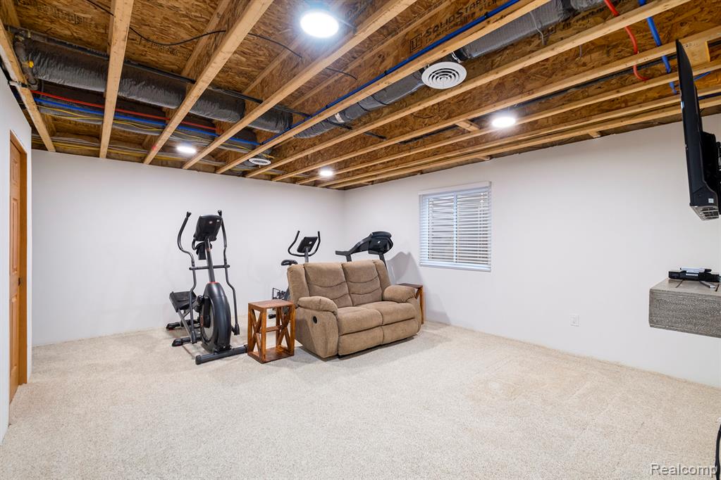 7044 Wildflower Court, Grand Blanc, MI 48439 — Photo 14