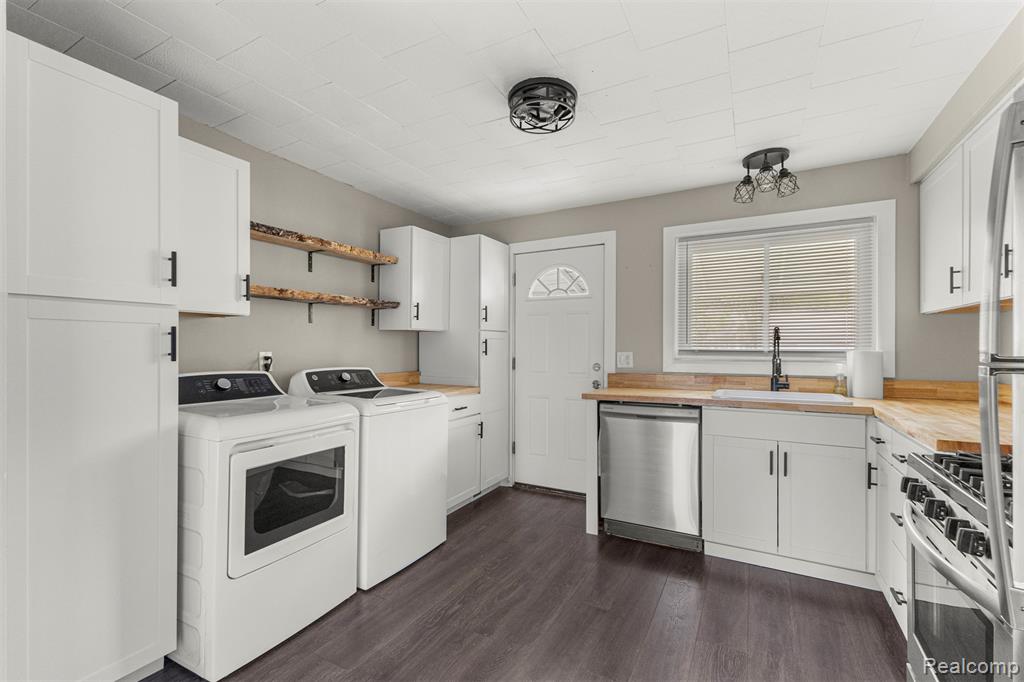 4516 Edgewood Street, Dearborn Heights, MI 48125 — Photo 13