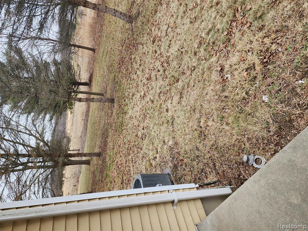 8164 Perry Road, Grand Blanc, MI 48439 — Photo 19