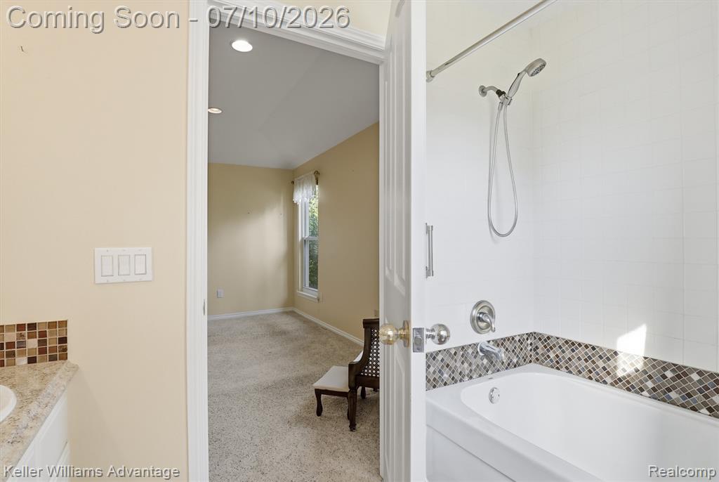 9722 Sunnywood Trail, South Lyon, MI 48178 — Photo 35
