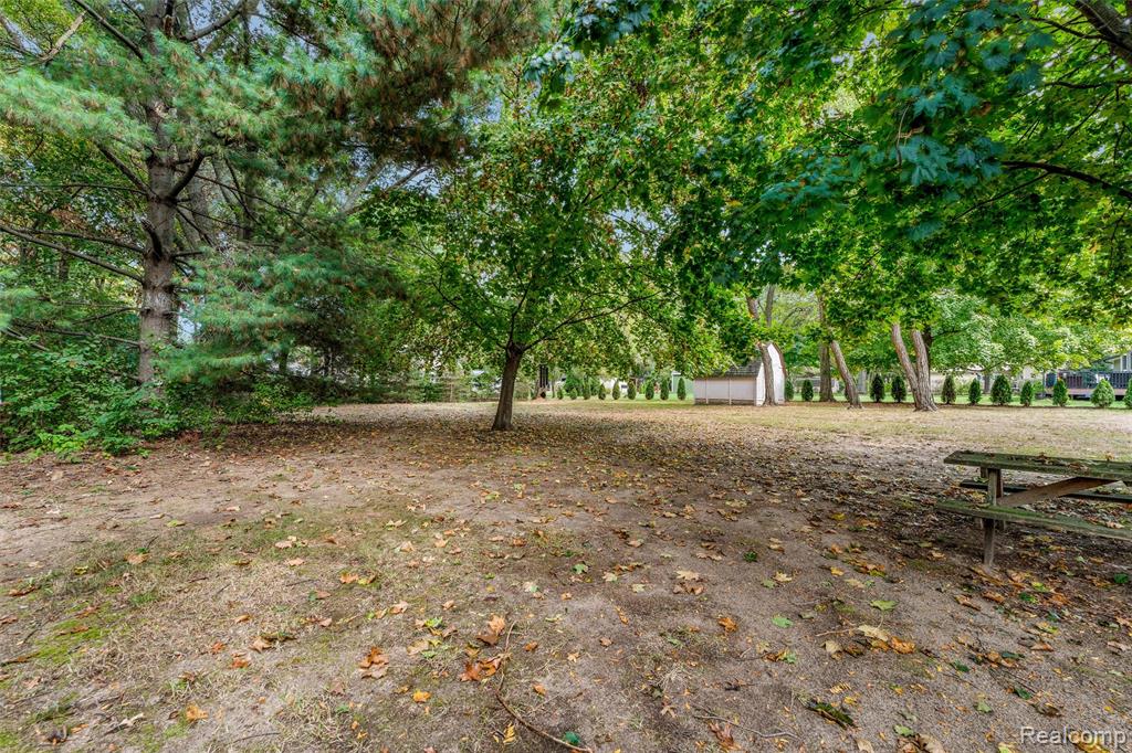 711 S Newman Road, Lake Orion, MI 48362 — Photo 26