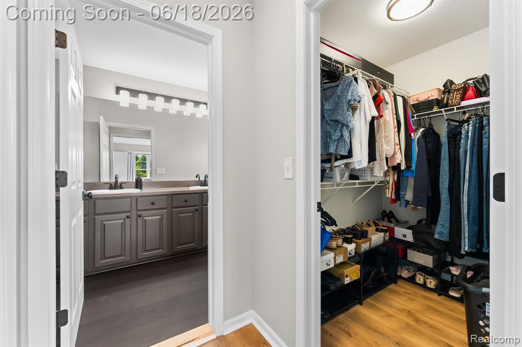43126 Alcott Circle, Novi, MI 48377 — Photo 38
