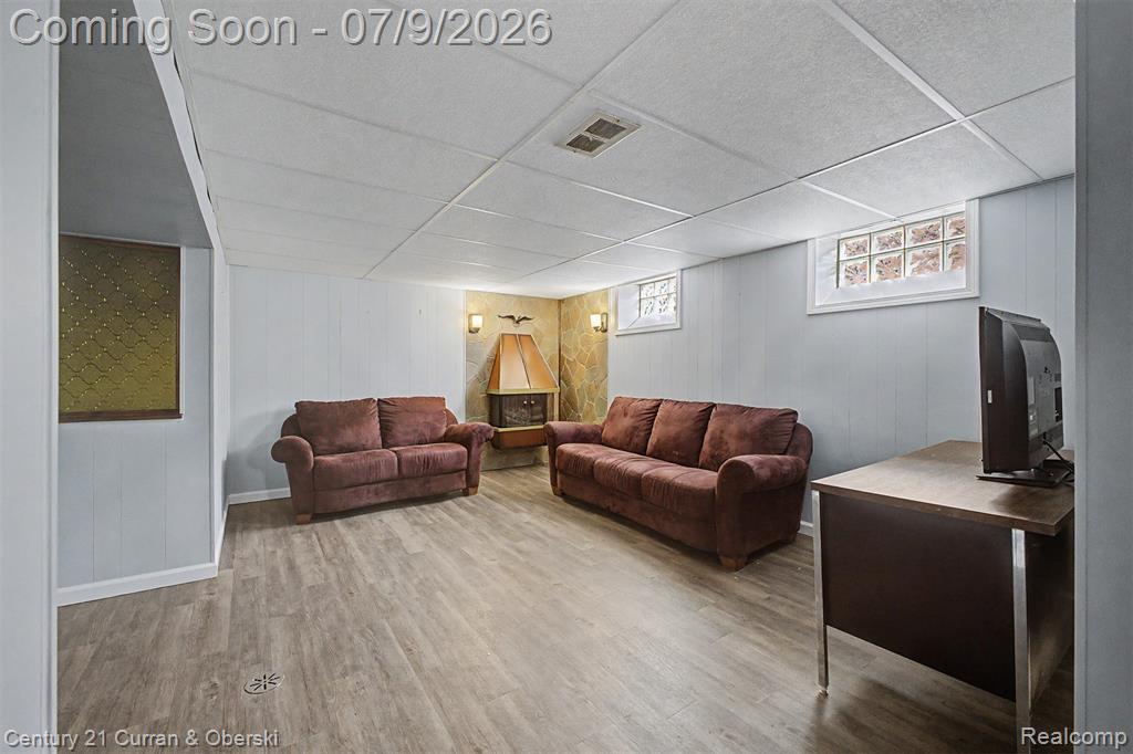 6999 Fenton Street, Dearborn Heights, MI 48127 — Photo 27