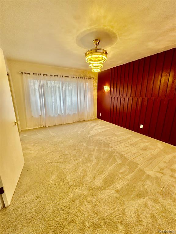 9171 E OUTER Drive, Detroit, MI 48213 — Photo 11
