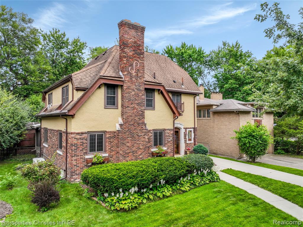 19670 Chesterfield Road, Detroit, MI 48221 — Photo 4