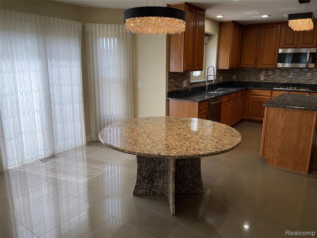 45856 Bristol Circle - Photo 3