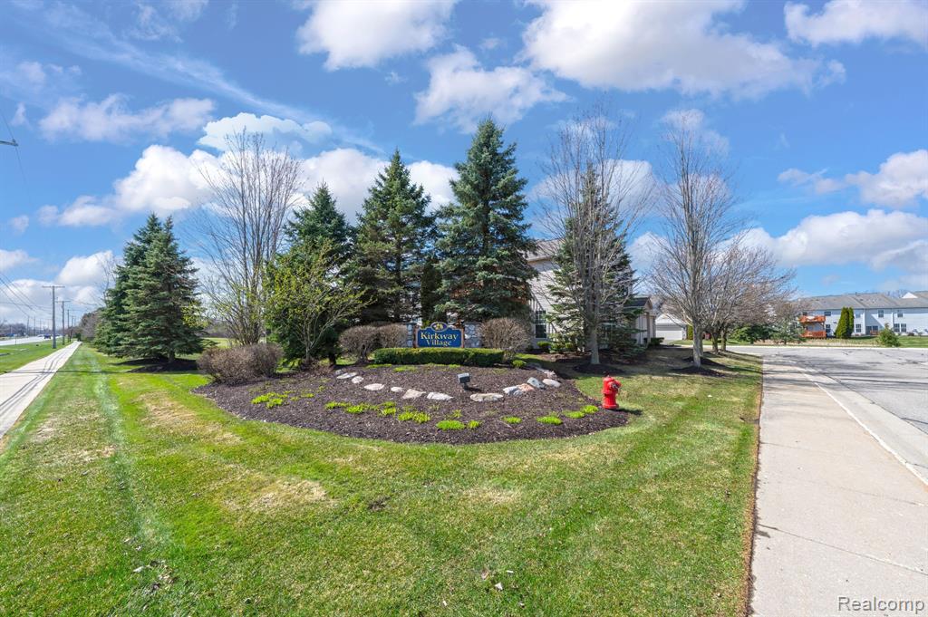26725 ASHTON Drive, Woodhaven, MI 48183 — Photo 3