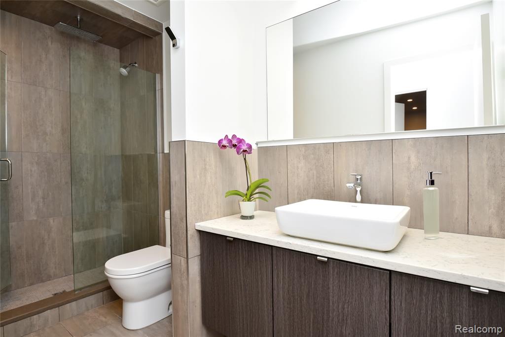 32175 Spruce Lane, Beverly Hills, MI 48025 — Photo 26