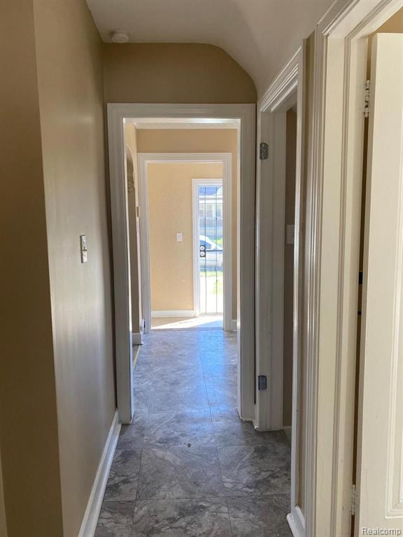 8063 YOLANDA Street, Detroit, MI 48234 — Photo 6