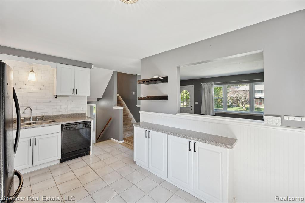 44149 Durson Street, Novi, MI — Photo 14