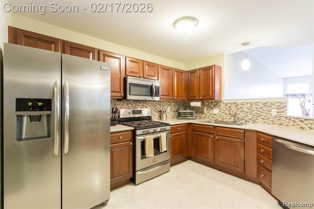41605 COPPER CREEK Drive, Canton, MI 48187 — Photo 5