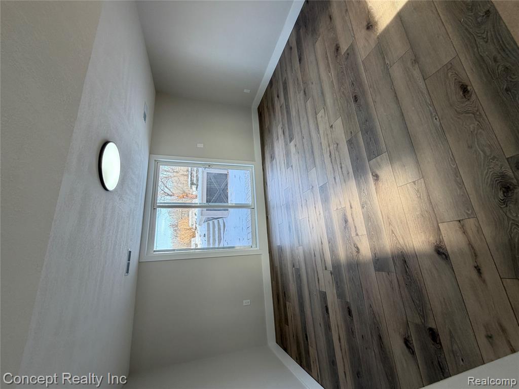 23556 Candace Drive, Rockwood, MI — Photo 5