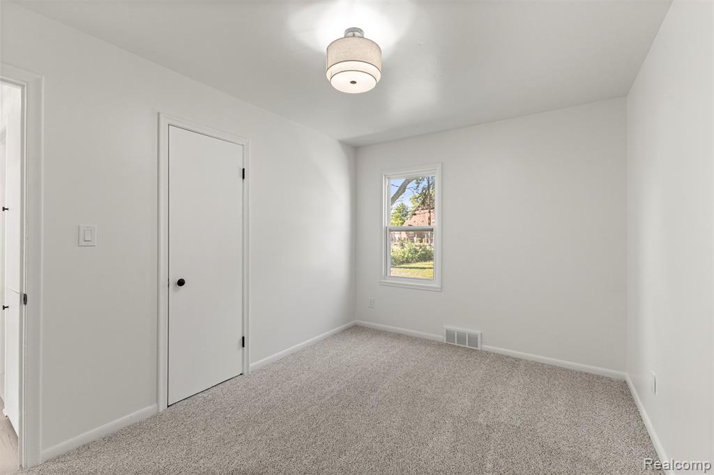 5925 Gilman Street, Garden City, MI — Photo 20