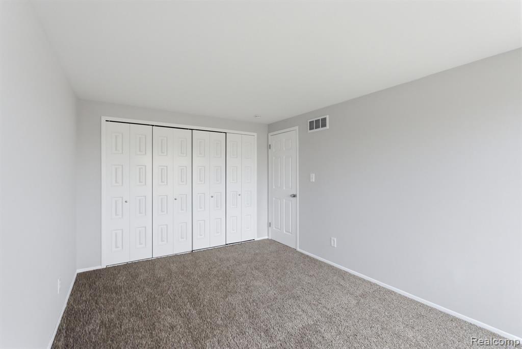 8710 Community Boulevard, Warren, MI 48093 — Photo 17
