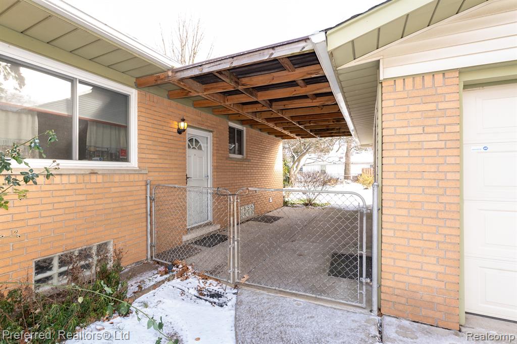 4565 UNIVERSAL Street, Dearborn Heights, MI 48125 — Photo 22