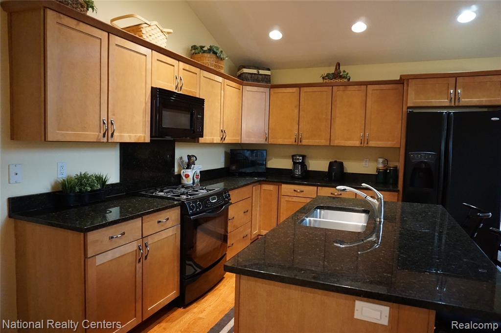 4269 Fairway Lane, Jackson, MI 49201 — Photo 11