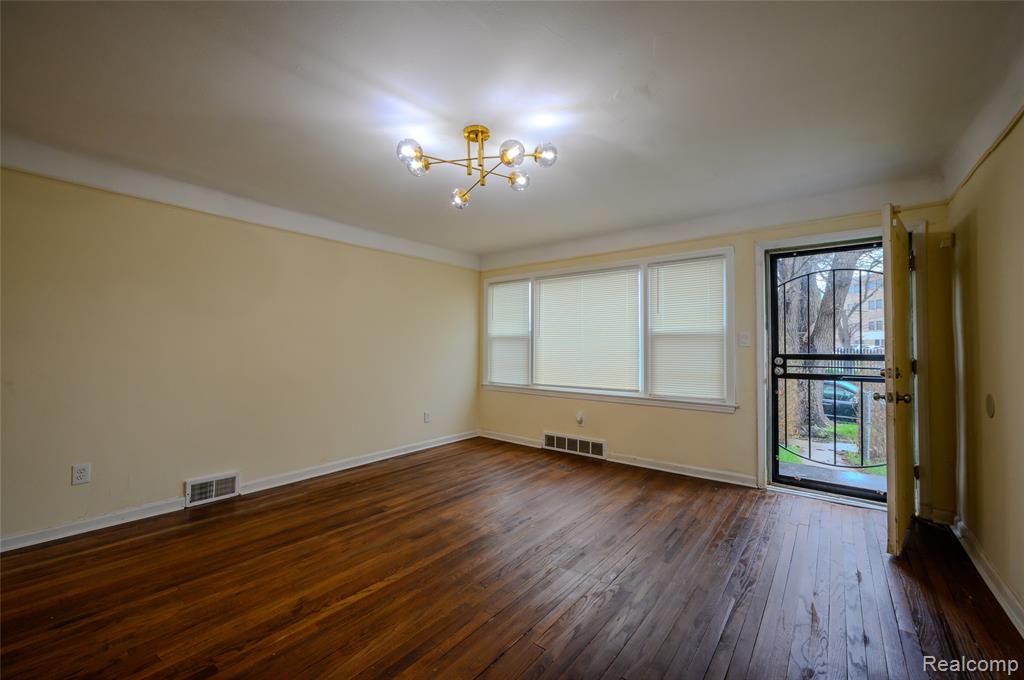 14720 E State Fair Street, Detroit, MI 48205 — Photo 12