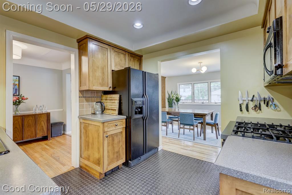 10074 Lincoln Drive, Huntington Woods, MI — Photo 24