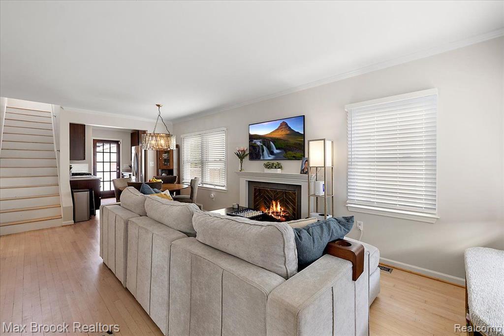 731 CHAPIN Avenue, Birmingham, MI 48009 — Photo 4