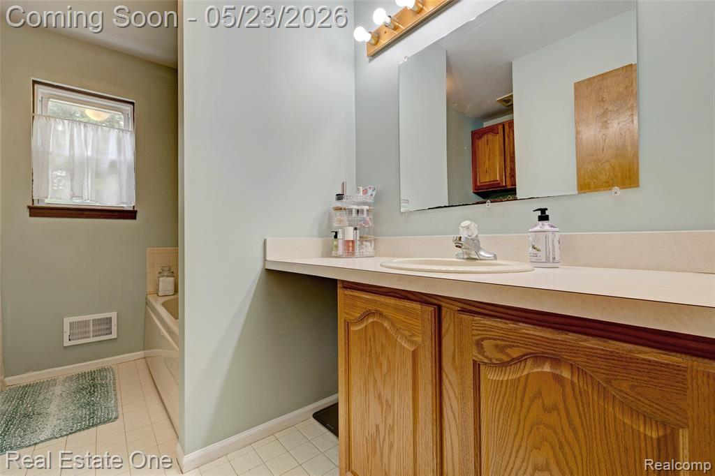 4022 Hadley Road, Metamora, MI 48455 — Photo 28
