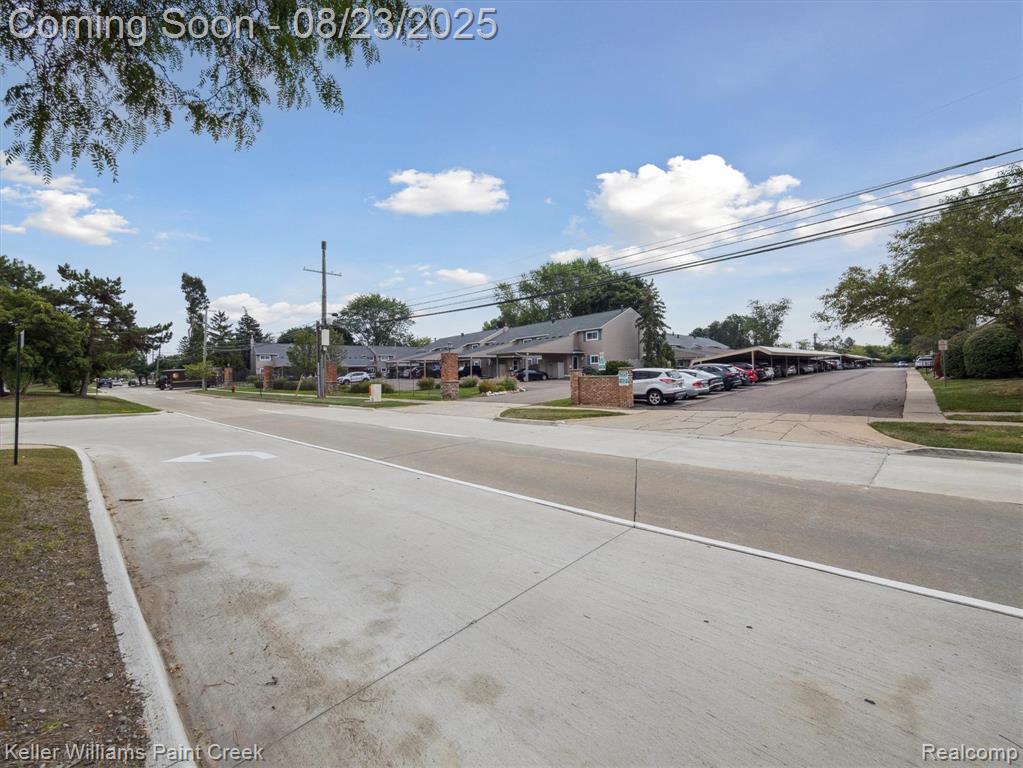 751 Kirts Boulevard, Troy, MI 48084 — Photo 2
