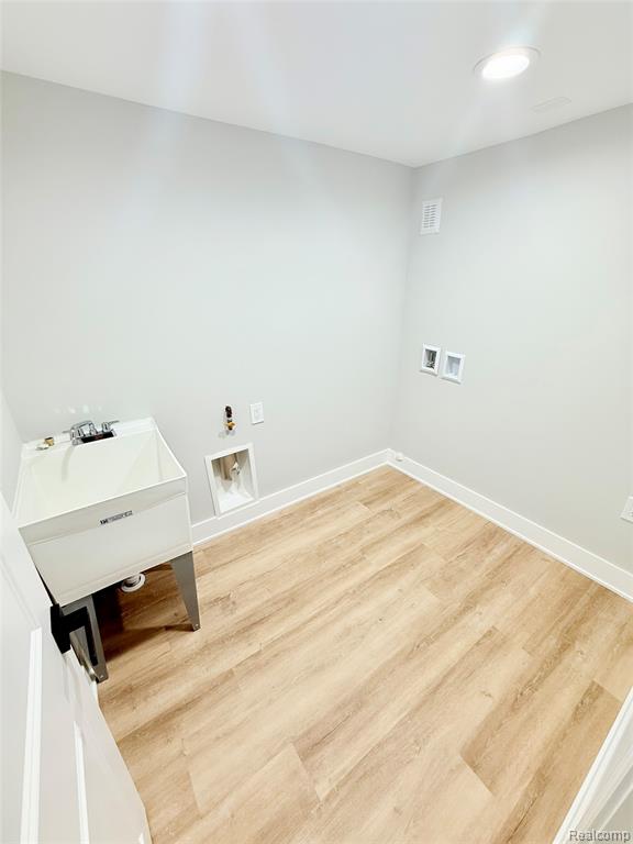 21805 Downing Street, Saint Clair Shores, MI 48080 — Photo 34