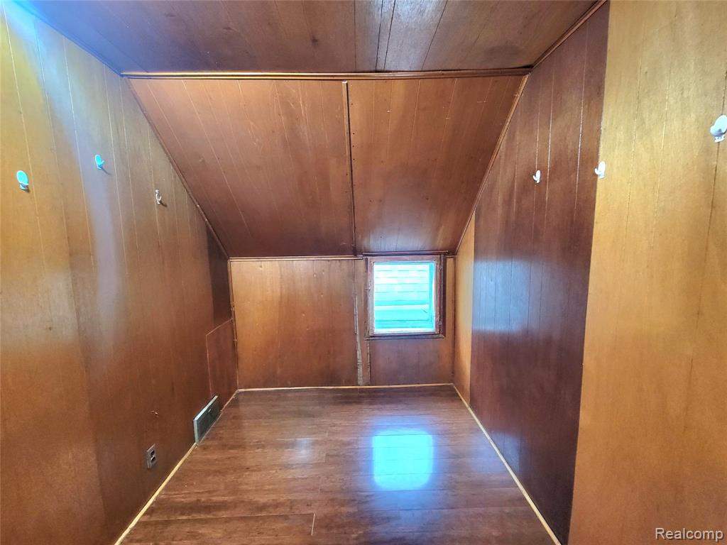 2282 Poland Street, Hamtramck, MI 48212 — Photo 20