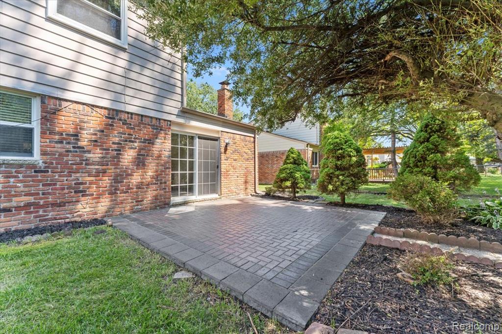 6261 New England Lane, Canton, MI 48187 — Photo 33