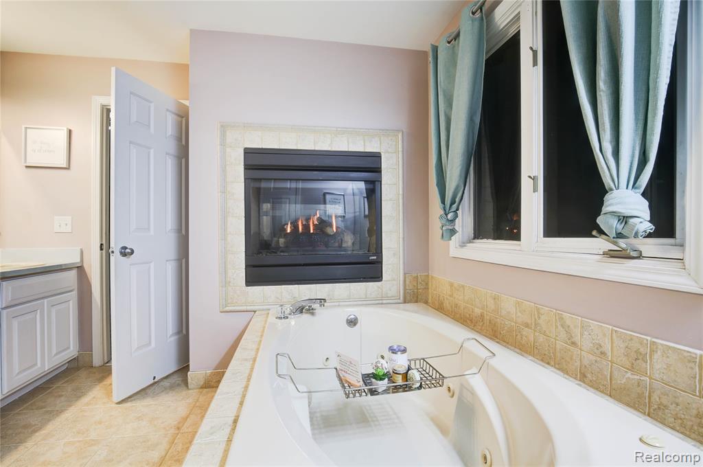 50600 Koss Drive, Macomb, MI 48044 — Photo 30