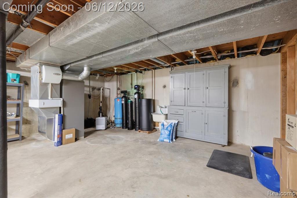 5048 Tree Hill Road, Grand Blanc, MI 48439 — Photo 44