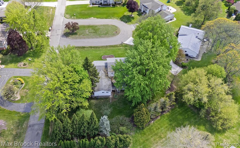 6540 Alderley Way, West Bloomfield, MI — Photo 51