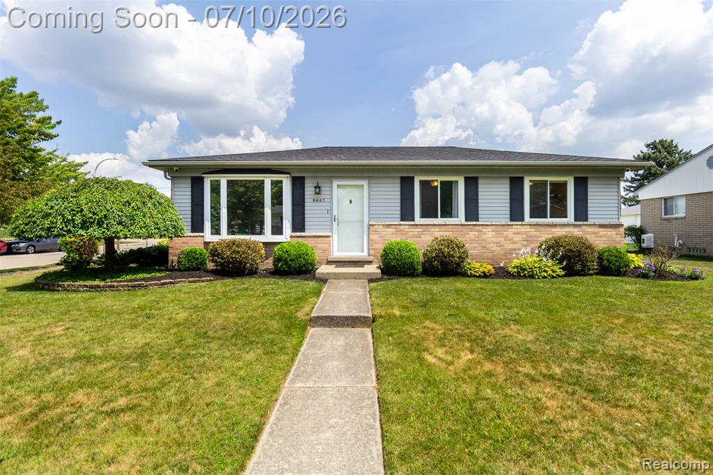 9807 Fairbanks Street, Belleville, MI 48111 — front exterior