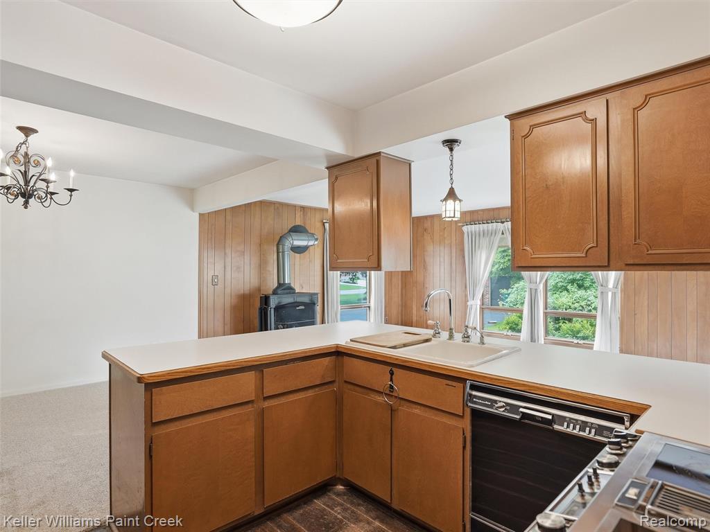 436 Broadleaf Drive, Rochester, MI 48306 — Photo 19