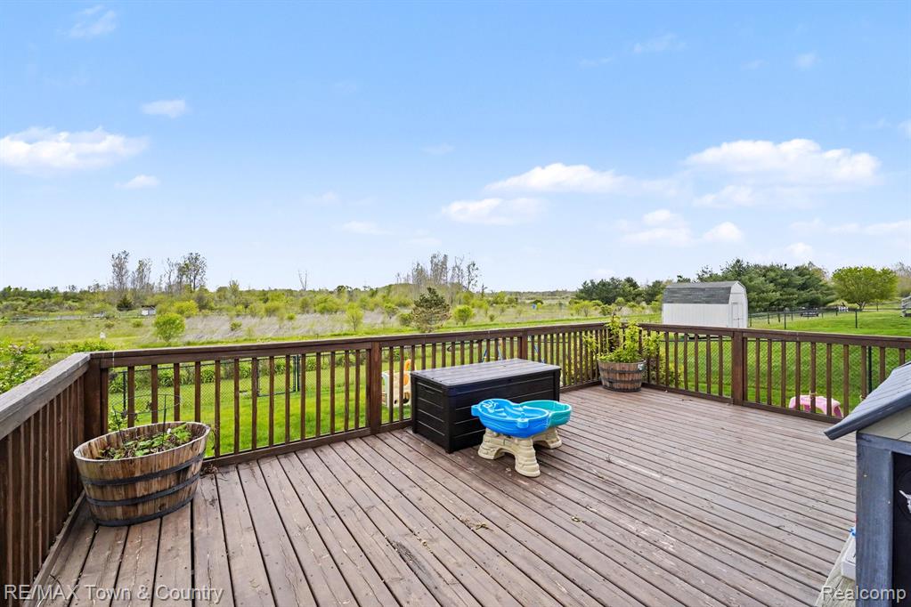 3253 Pine Run Drive, Swartz Creek, MI 48473 — Photo 30