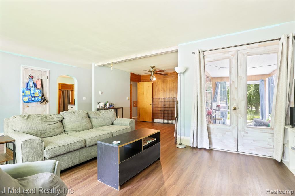 703 W Burnside Street, Caro, MI 48723 — Photo 14