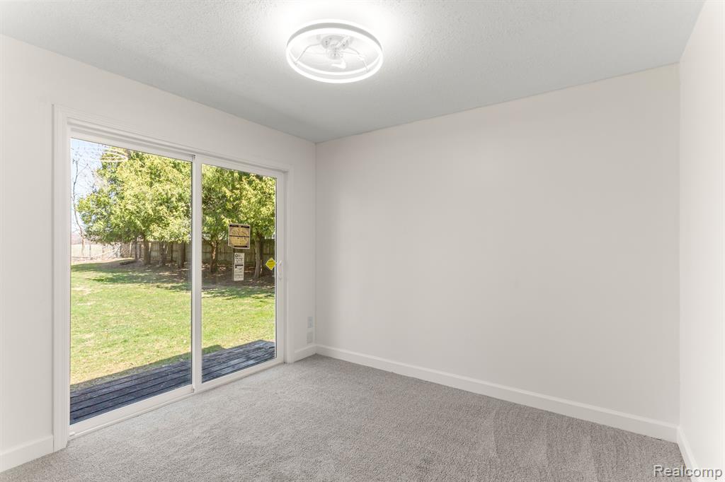 291 ALMONT Avenue, Almont, MI 48003 — Photo 19