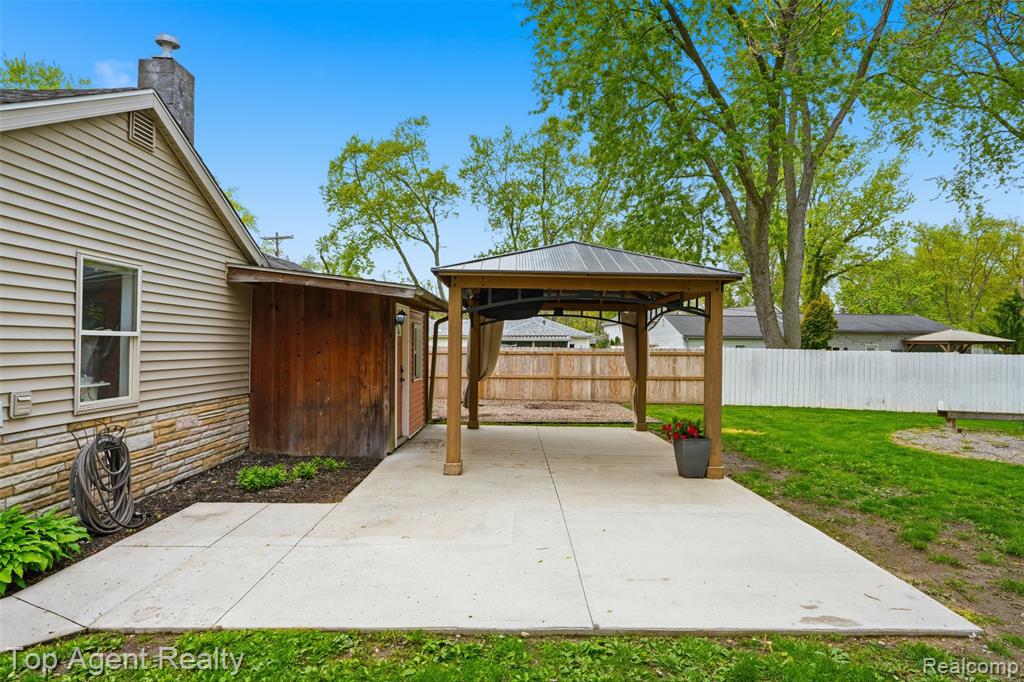 7048 Lapham, Waterford, MI 48329 — Photo 27