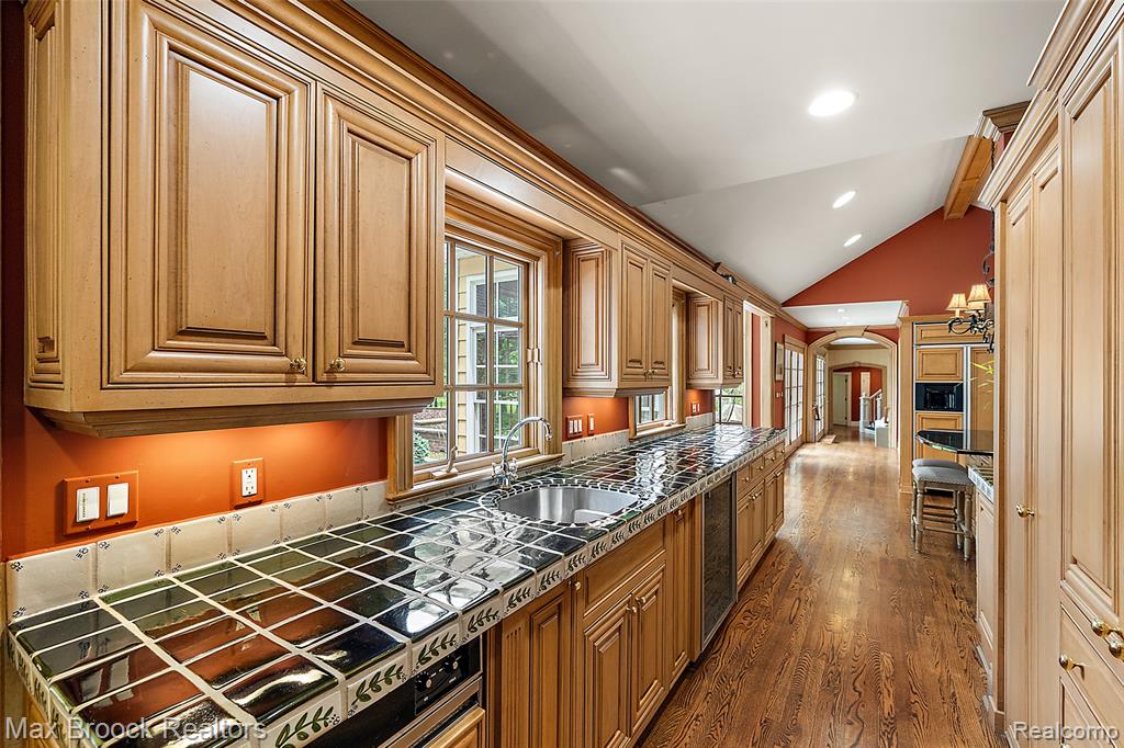 760 Lone Pine Road, Bloomfield Hills, MI 48304 — Photo 6