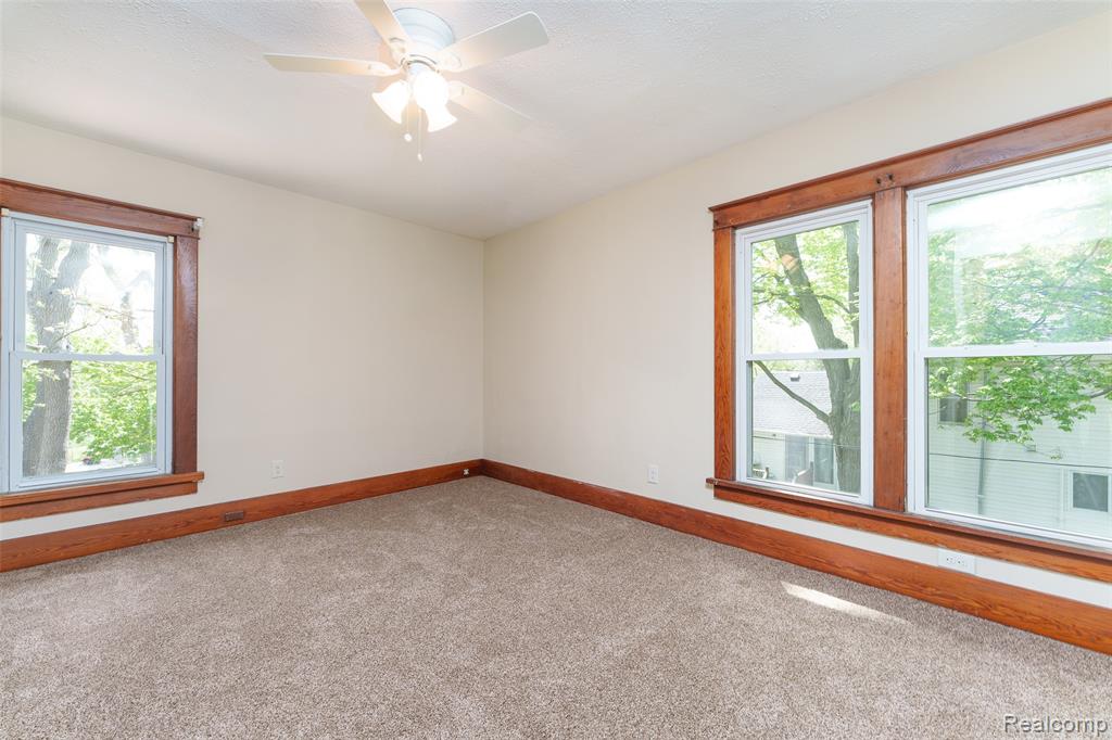 712 E Grand River Avenue, Fowlerville, MI 48836 — Photo 17