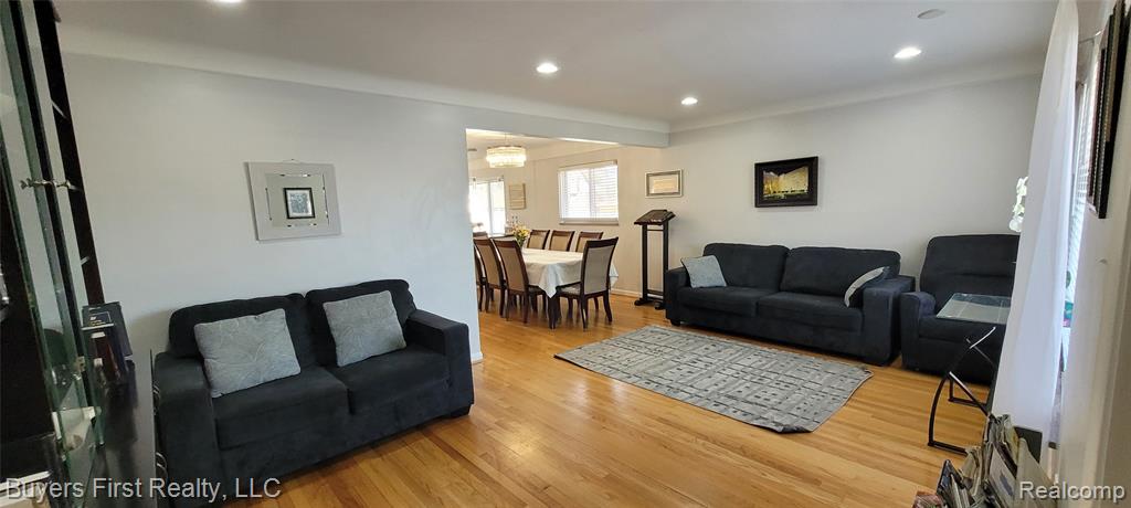 24641 Church Street, Oak Park, MI 48237 — Photo 2