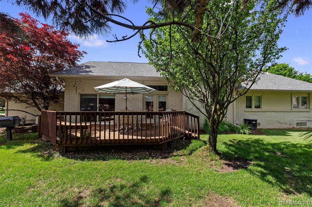 4771 Mada Court, West Bloomfield, MI — Photo 28