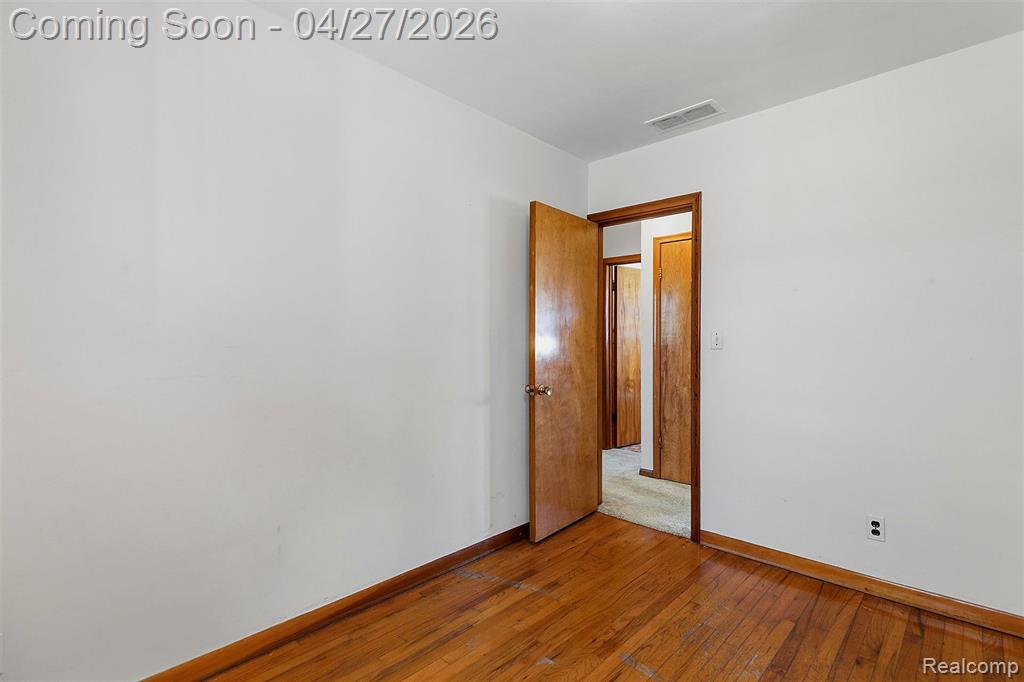 38210 Radde Street, Clinton Twp, MI 48036 — Photo 18