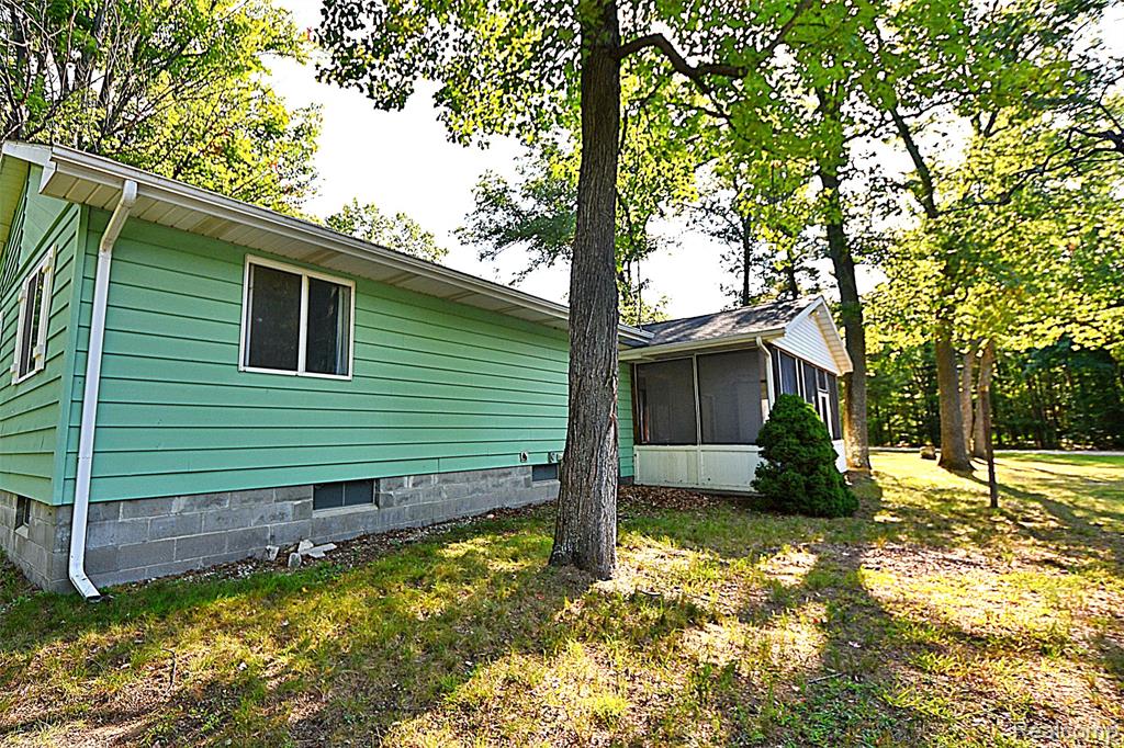 8702 Center Street, St. Helen, MI 48656 — Photo 34