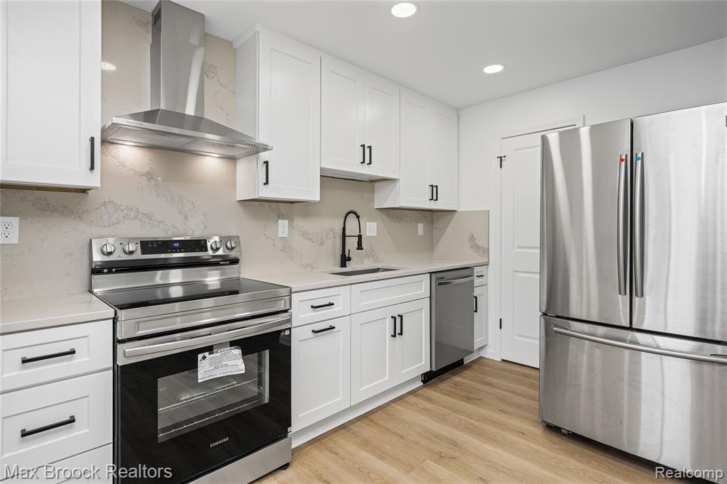 7443 Brynmawr Court, West Bloomfield, MI — Photo 20